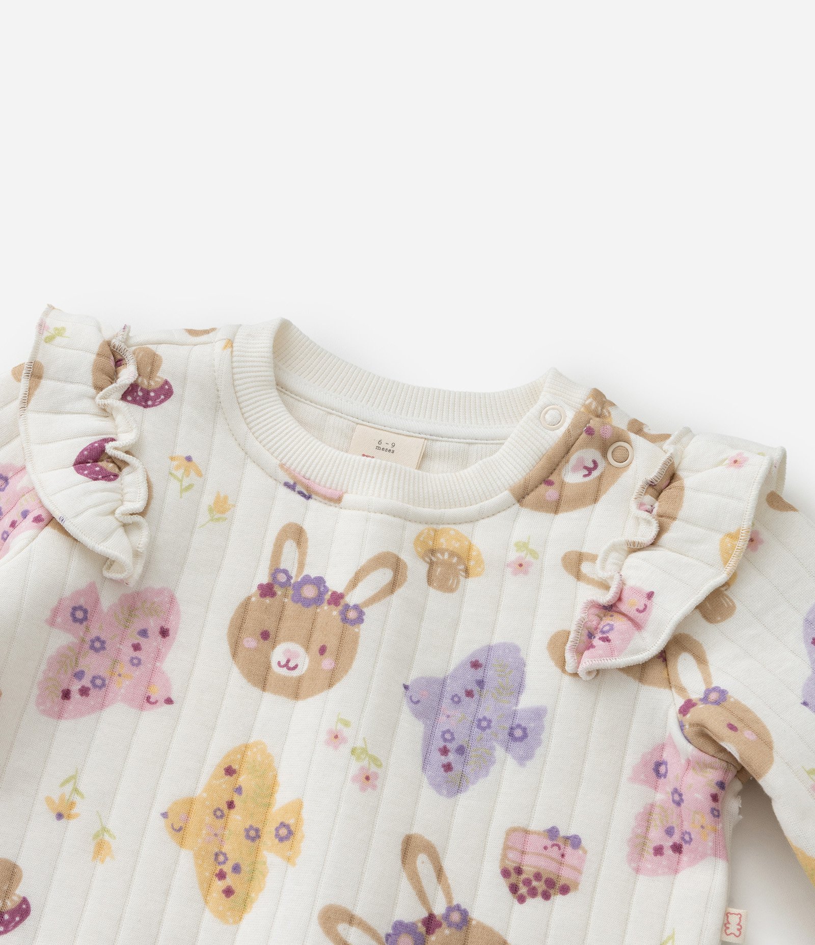 Conjunto Infantil em Matelassê com Babadinhos - Tam 0 a 18 meses Bege 5