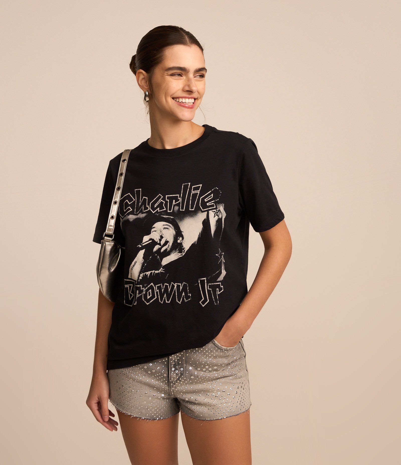 Camiseta Alongada em Algodão com Estampa Charlie Brown Jr Preto 1