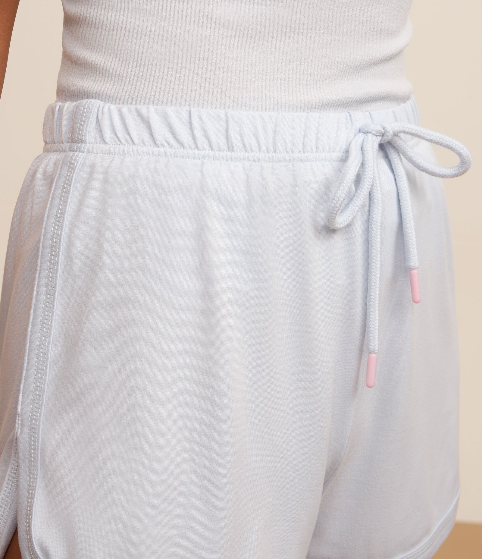 Short Runner de Pijama com Contraste na Amarração Azul Pastel 4