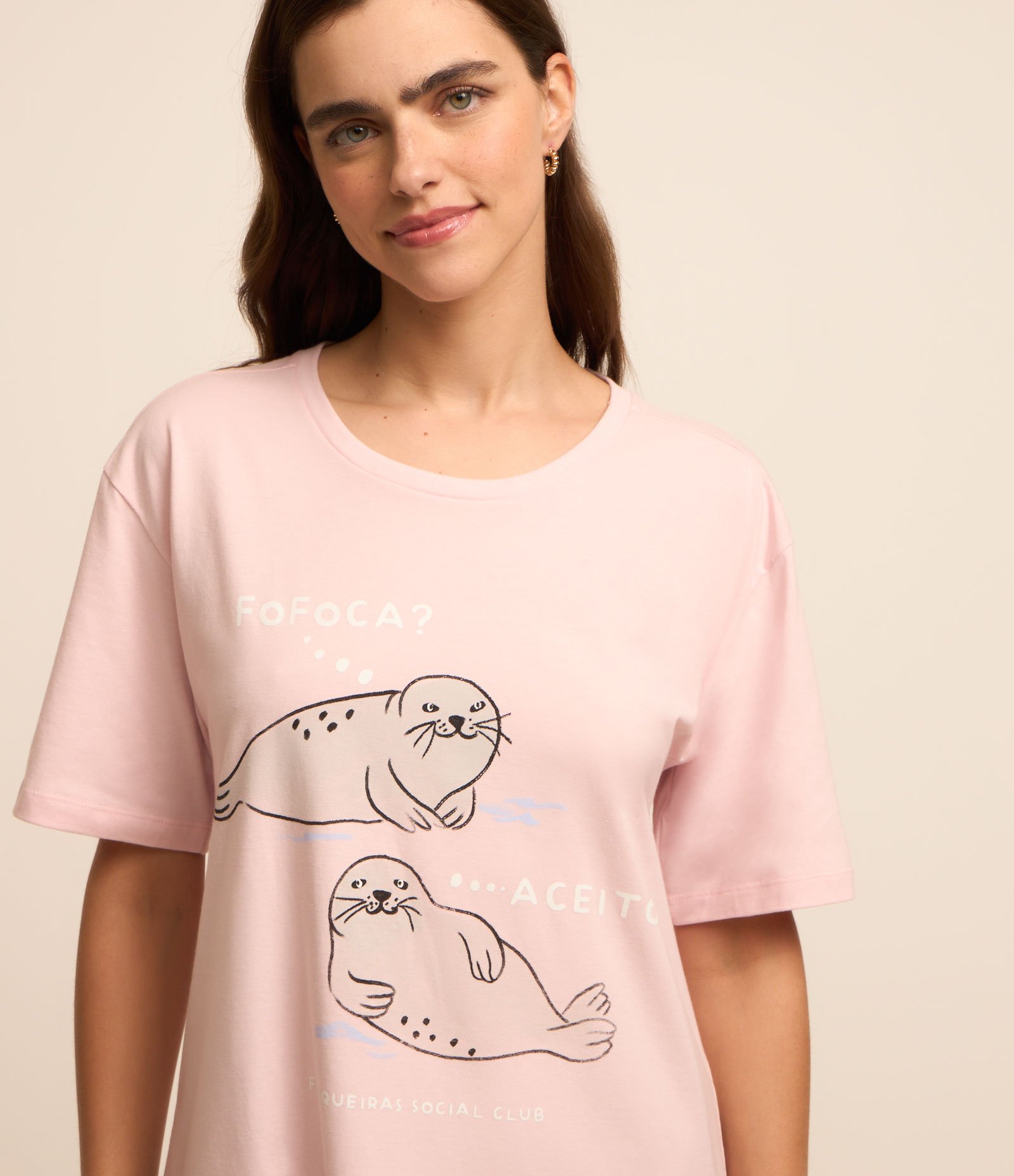 Camisola Curta em Algodão e Estampa Foca Fofoca Rosa 2