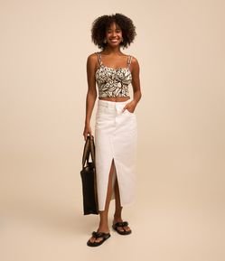 Saia Midi em Sarja com Fenda e Barra de Franjas