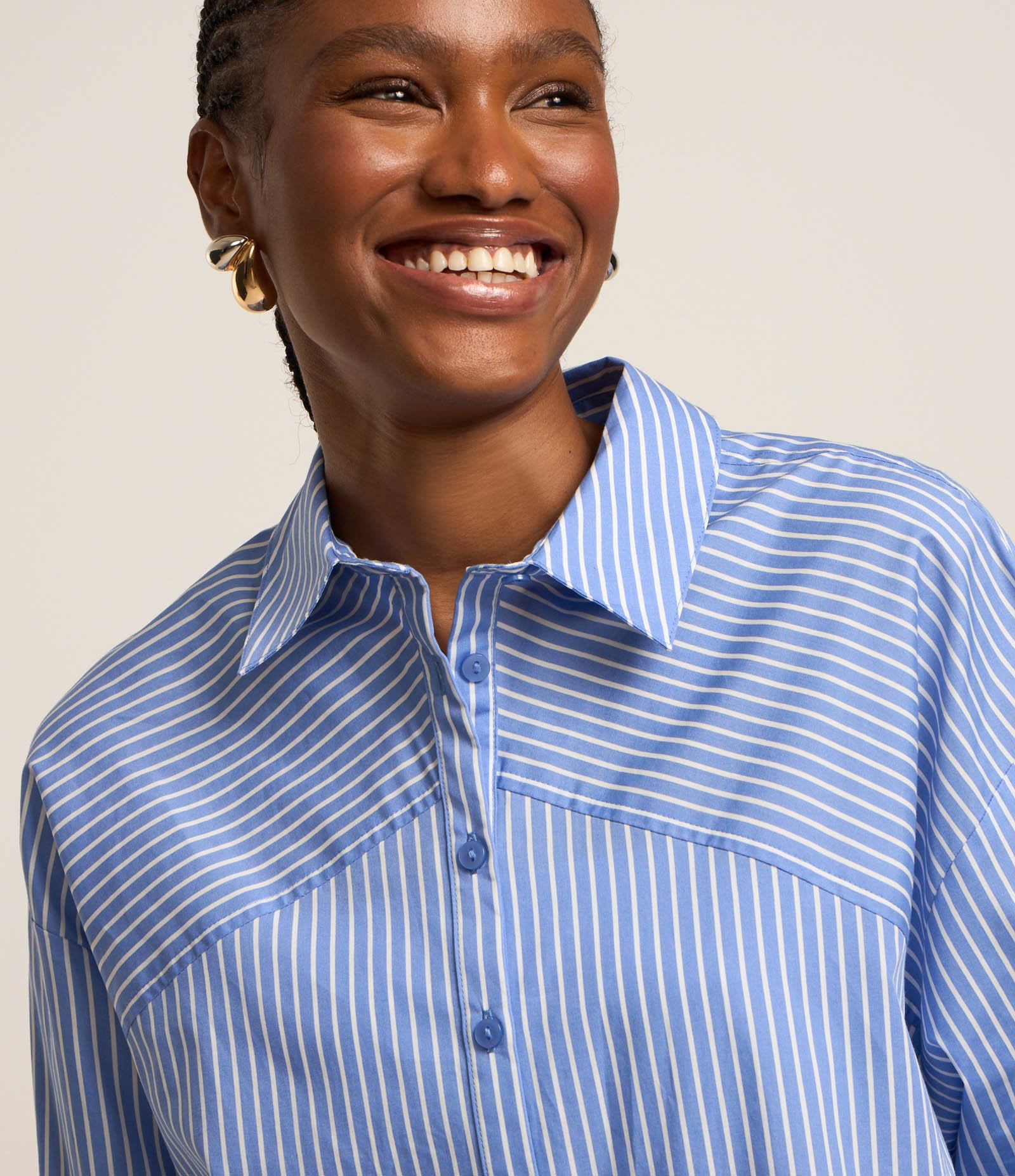 Camisa Oversized em Tricoline Listrada com Recorte nos Ombros 3