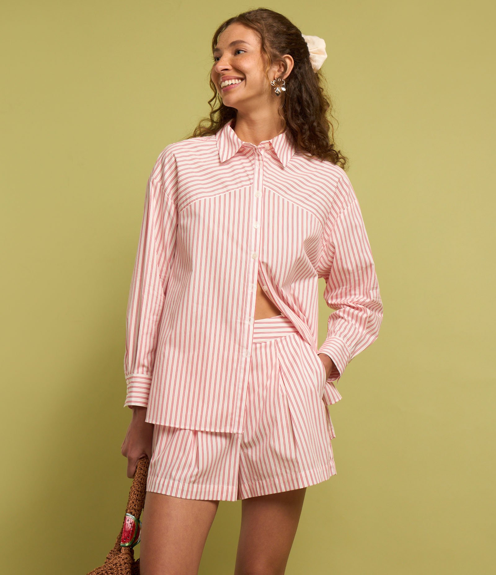 Short Regular em Tricoline com Listras e Pregas Rosa 5