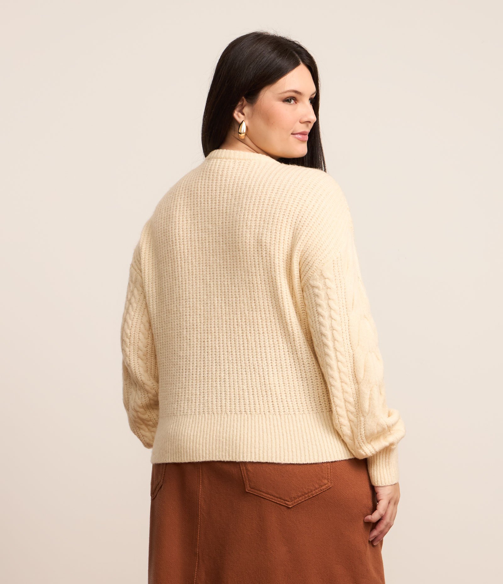 Suéter em Tricô Pesado Curve & Plus Size Amarelo 5