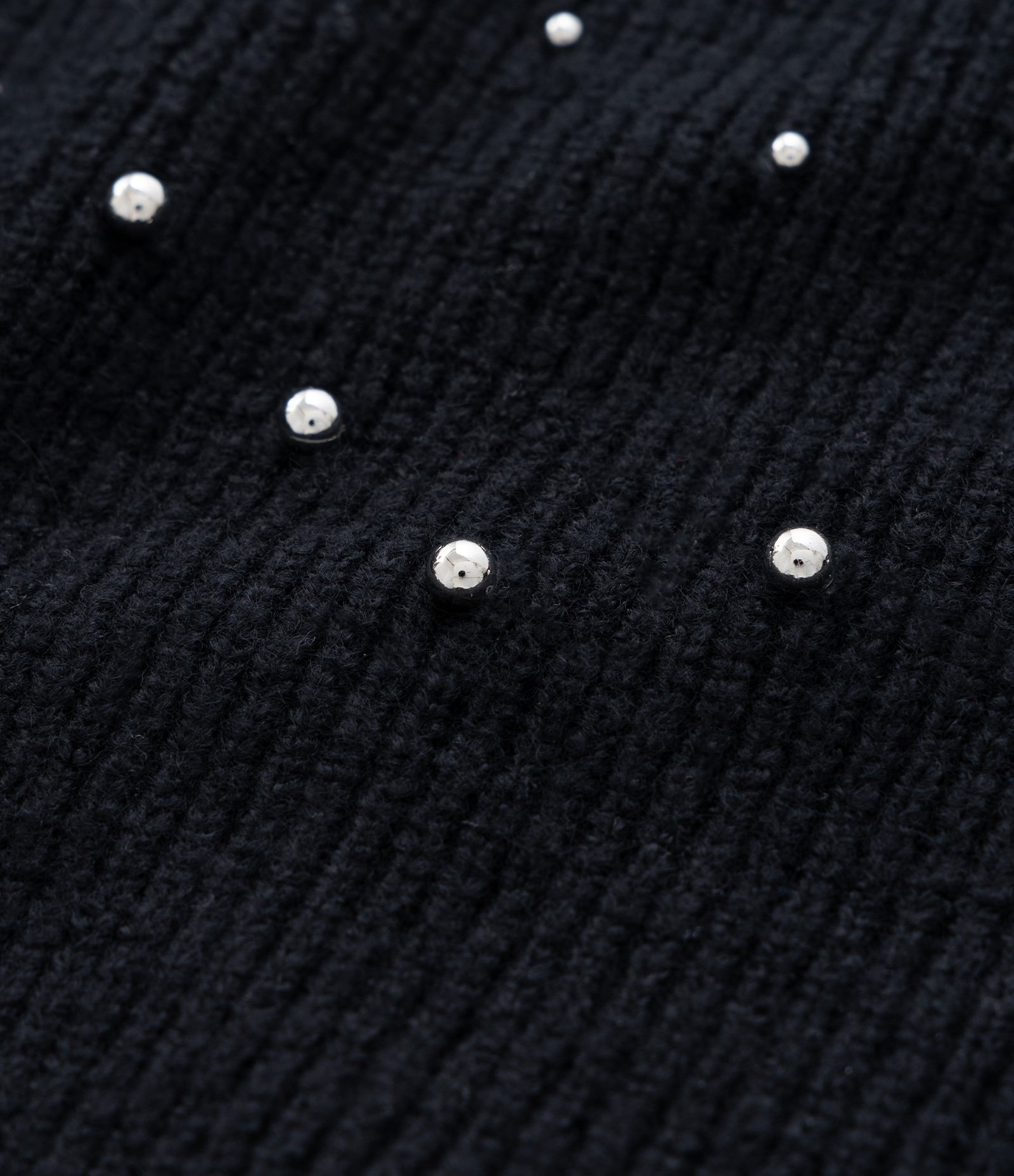 Suéter Cropped em Tricô Leve com Tachinhas Curve & Plus Size Preto 9