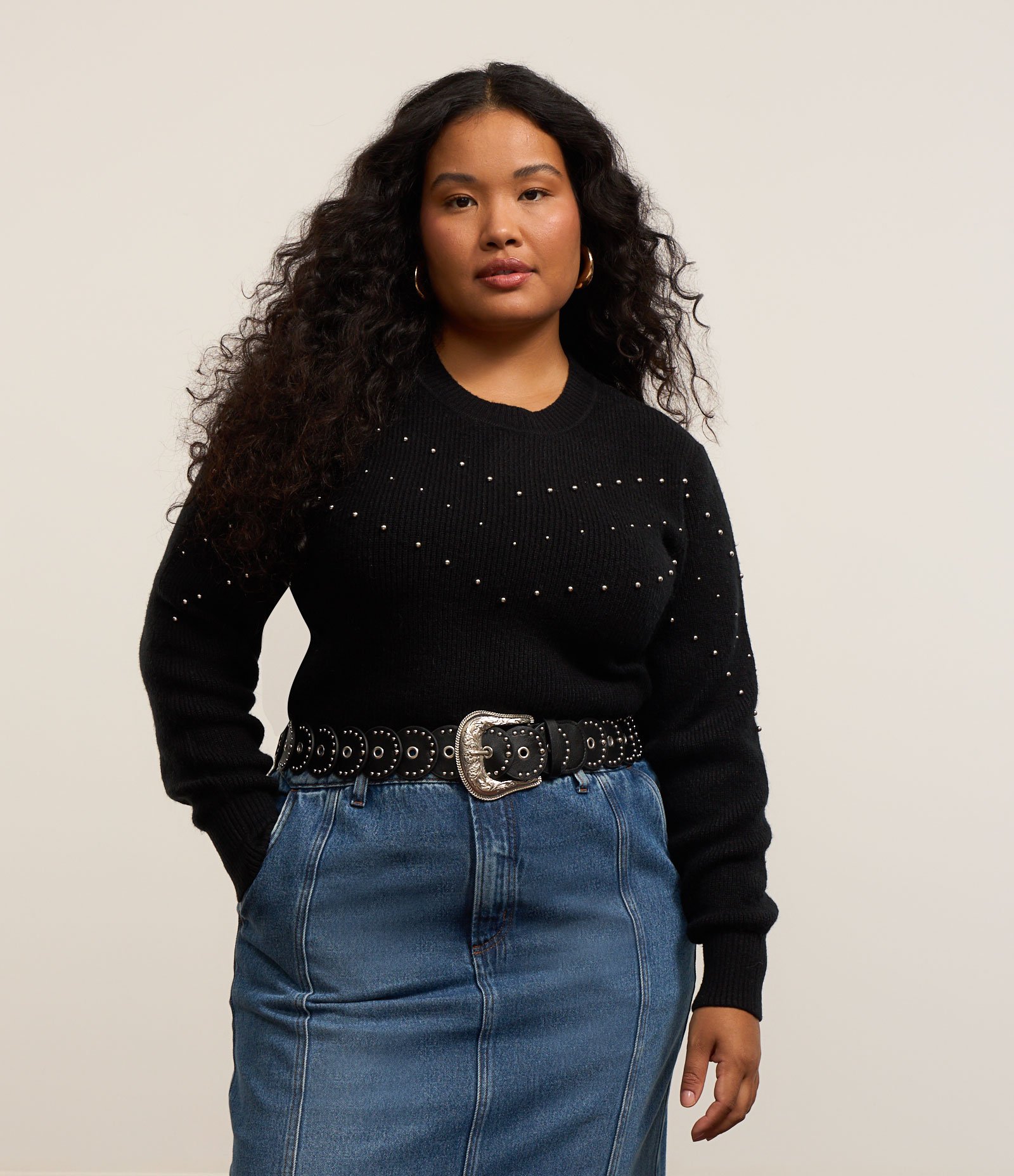 Suéter Cropped em Tricô Leve com Tachinhas Curve & Plus Size Preto 1