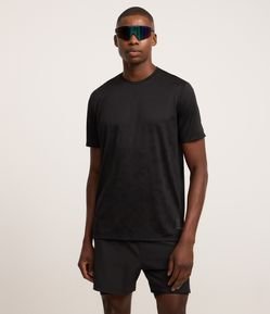 Camiseta Esportiva em Tecnologia Dry com Estampa Jacquard