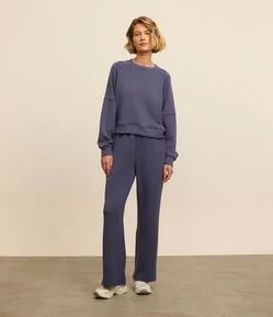 Calça Reta em Microfibra com Cós Elástico