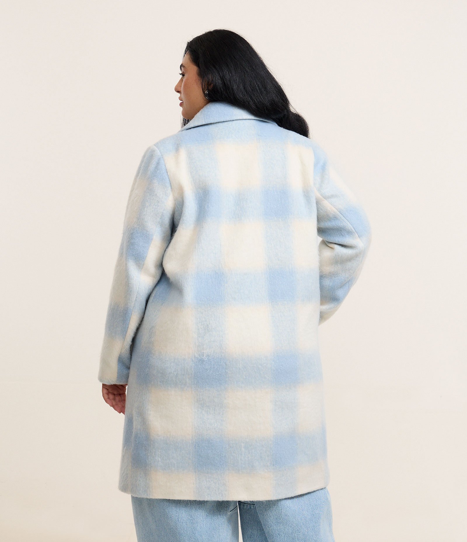 Casaco Alongado em Polivelour Xadrez Curve & Plus Size Azul/Branco 5