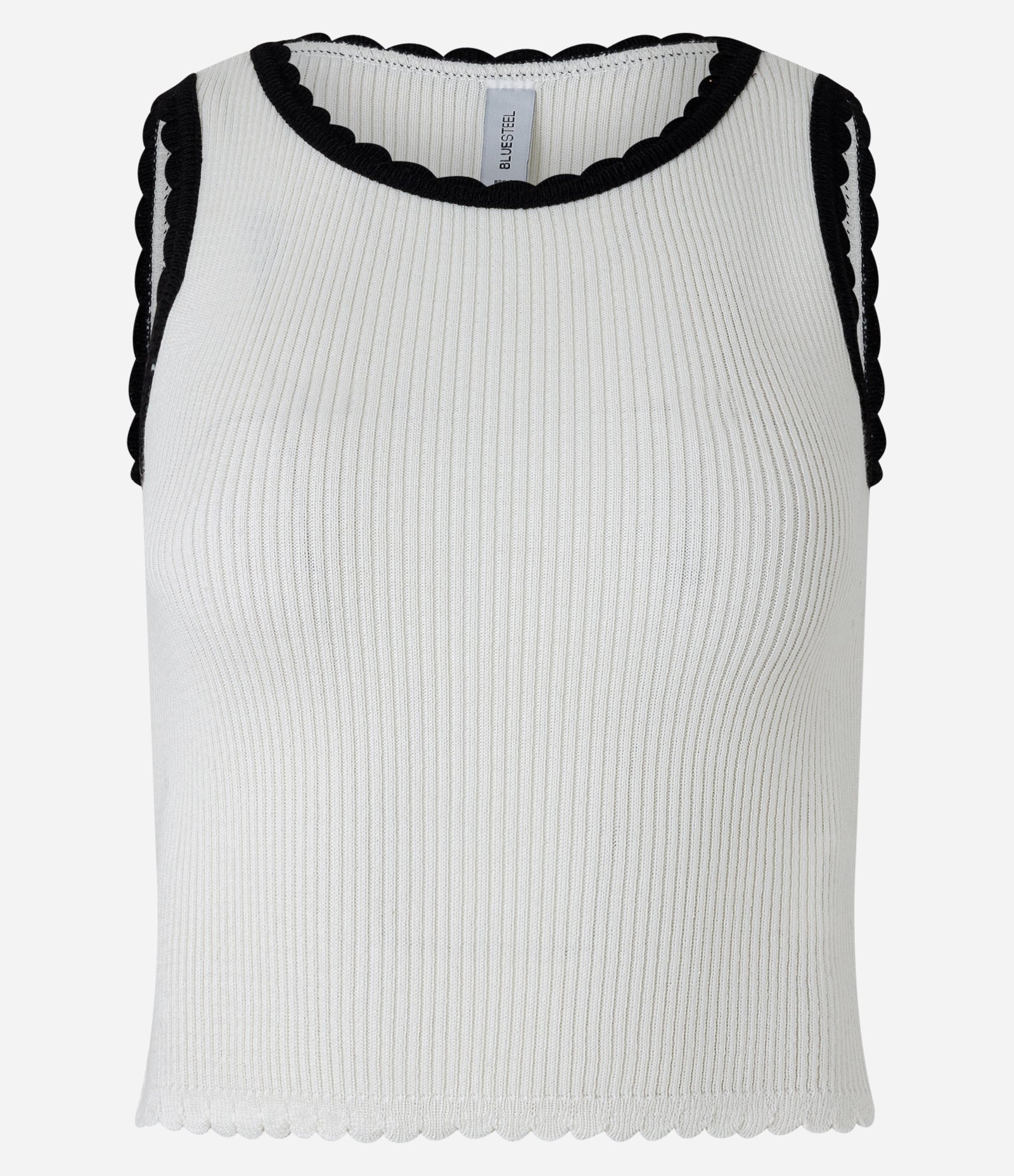 Blusa Regata Baby Look com Textura e Detalhe de Ondinhas nos Viés Branco 4