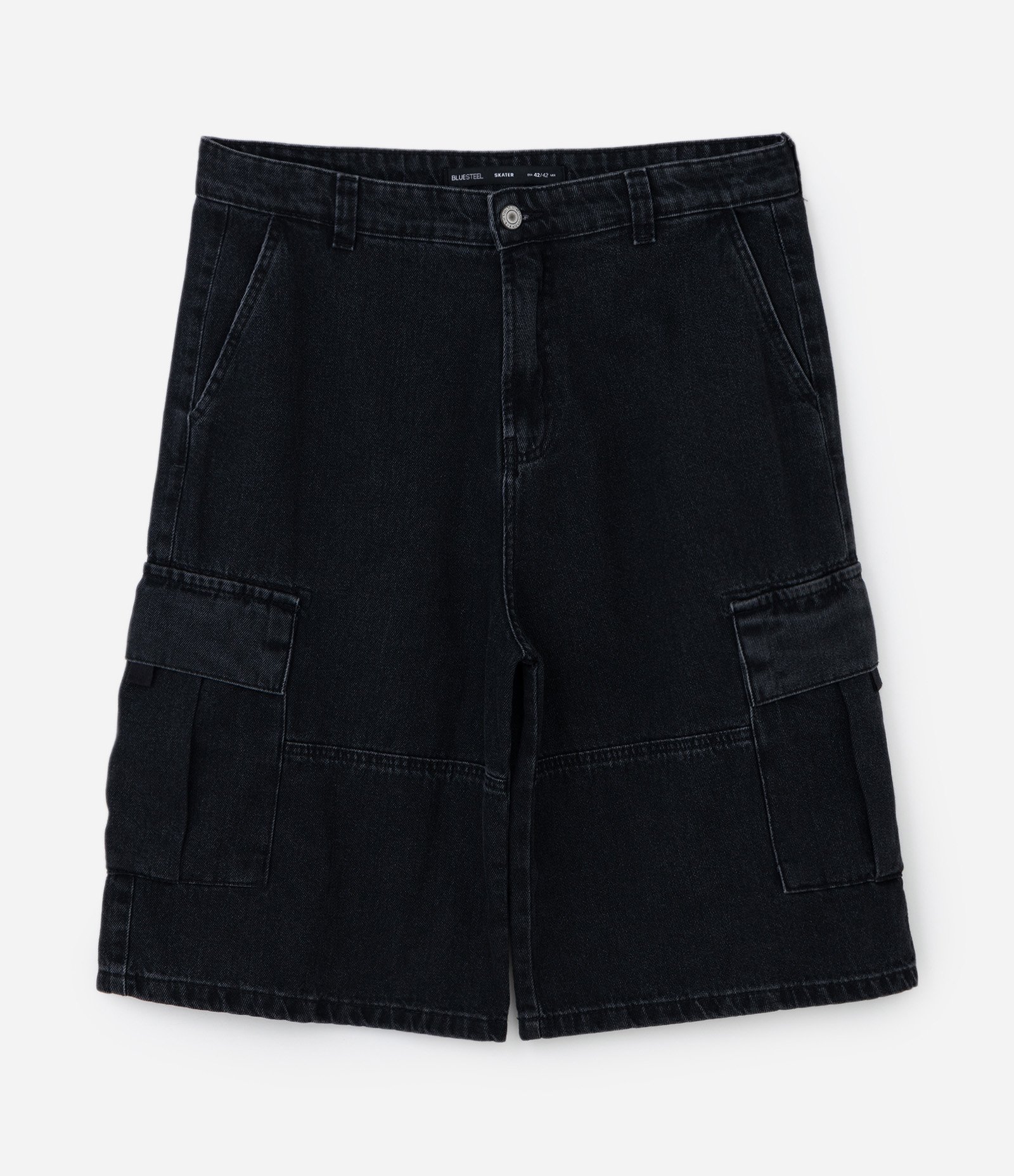 Bermuda Skater em Jeans com Bolsos Cargo Preto 6