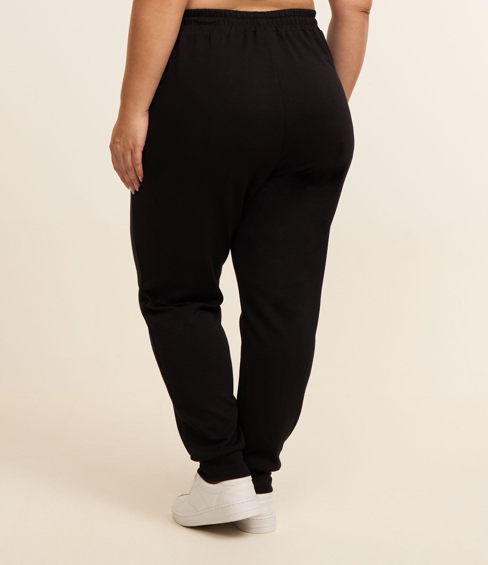 Calça Jogger Esportiva com Cós Ajustável Curve e Plus Size Preto 3