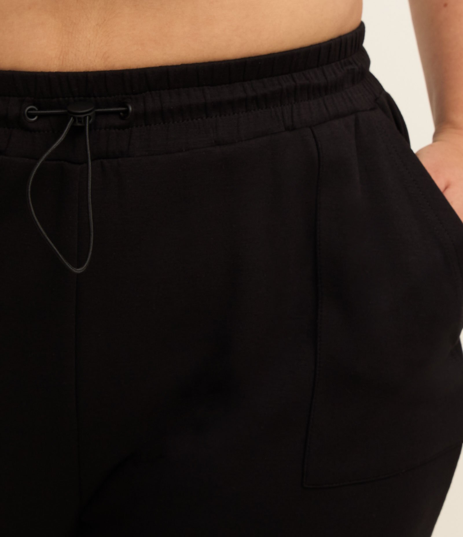 Calça Jogger Esportiva com Cós Ajustável Curve e Plus Size Preto 4