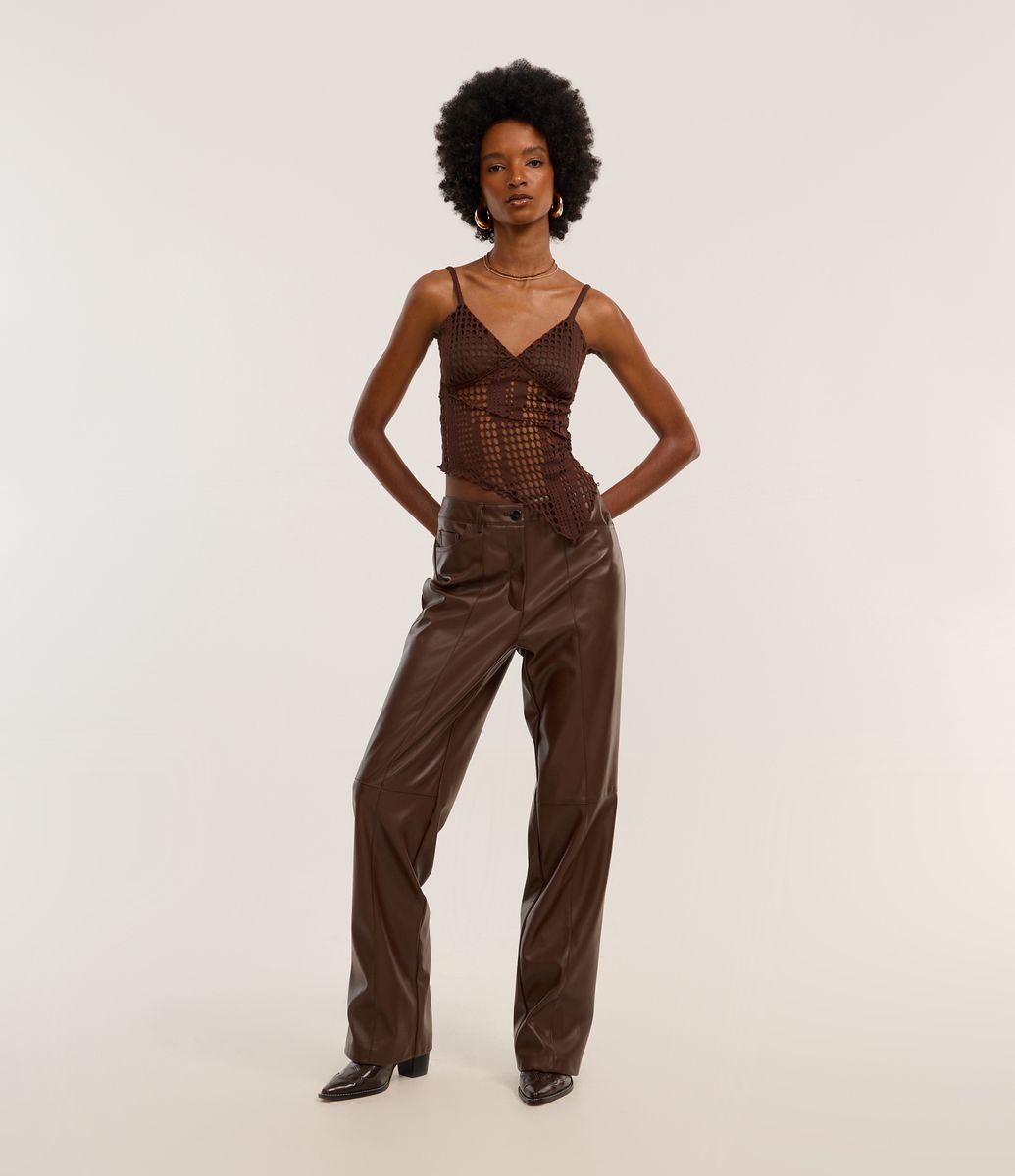 Calça Reta em PU com Fenda e Bolsos Marrom Lojas Renner