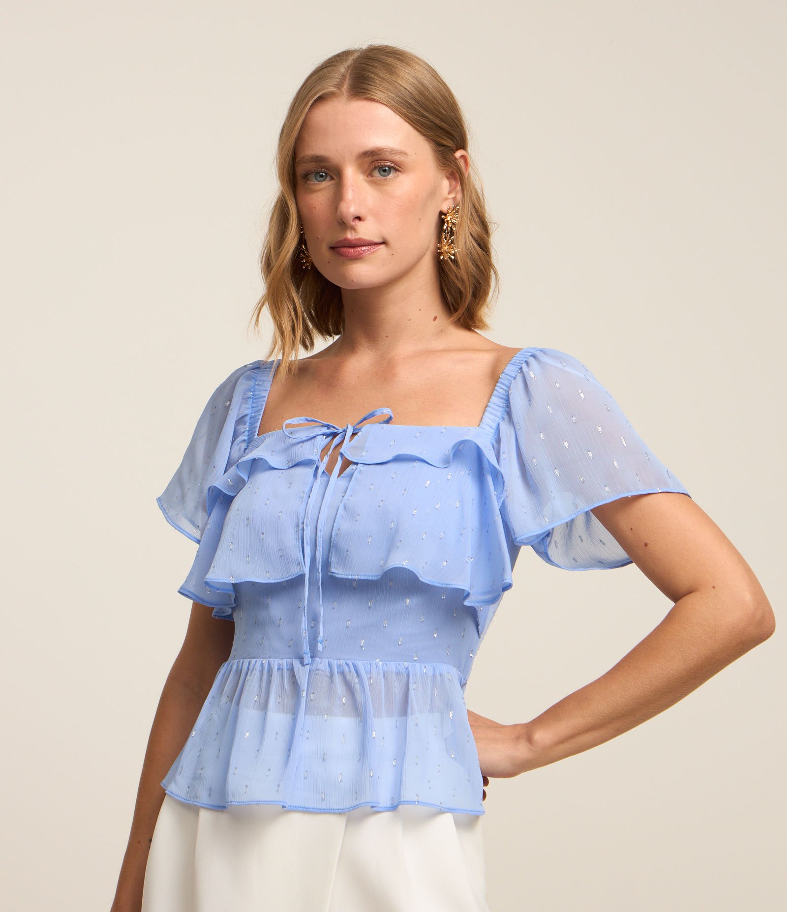 Blusa Peplum em Chiffon com Babados e Aplicações Azul 1