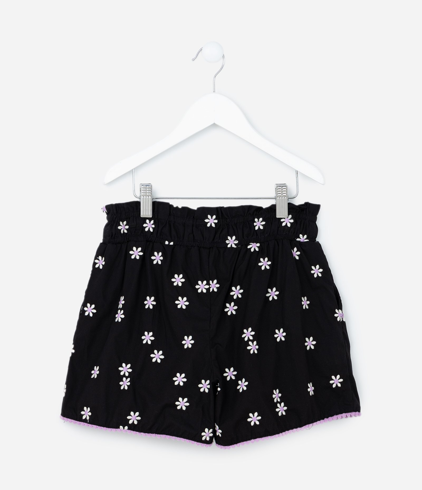 Short Clochard Infantil com Bordado de Margaridas - Tam 5 a 14 Anos Preto 2