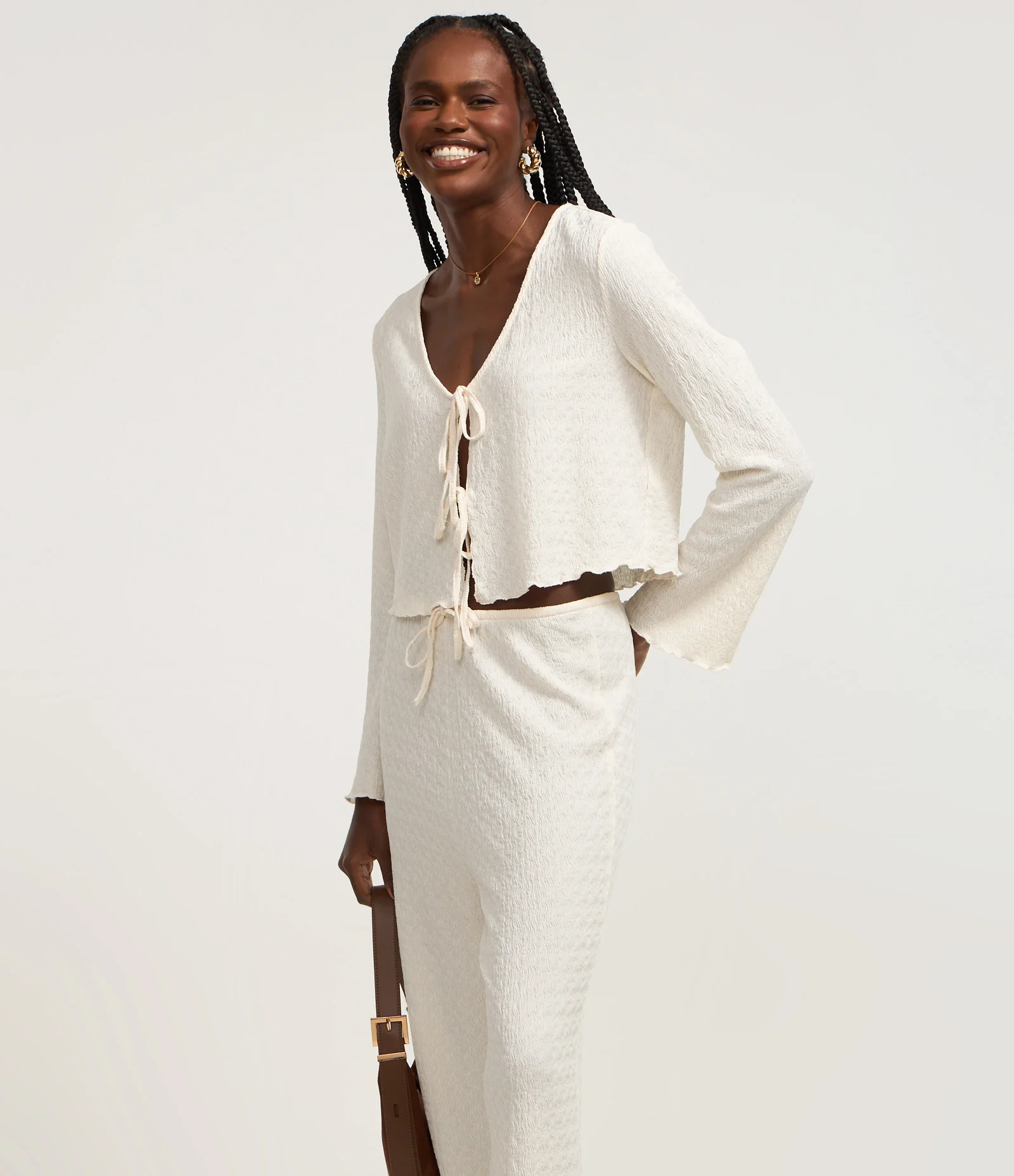 Calça Reta Texturizada com Mini Cós e Amarração Branco 2