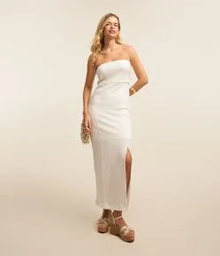 Vestido Long Midi Texturizado com Forro e Fenda na Lateral