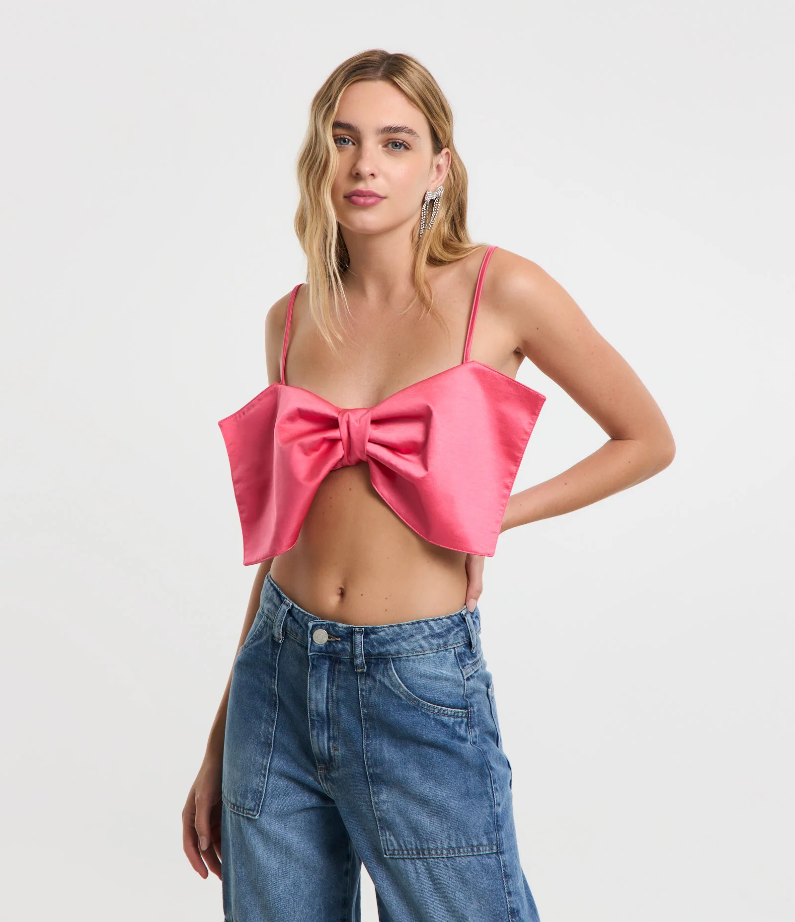 Blusa Cropped em Alfaiataria com Laço Aplicado Rosa 1