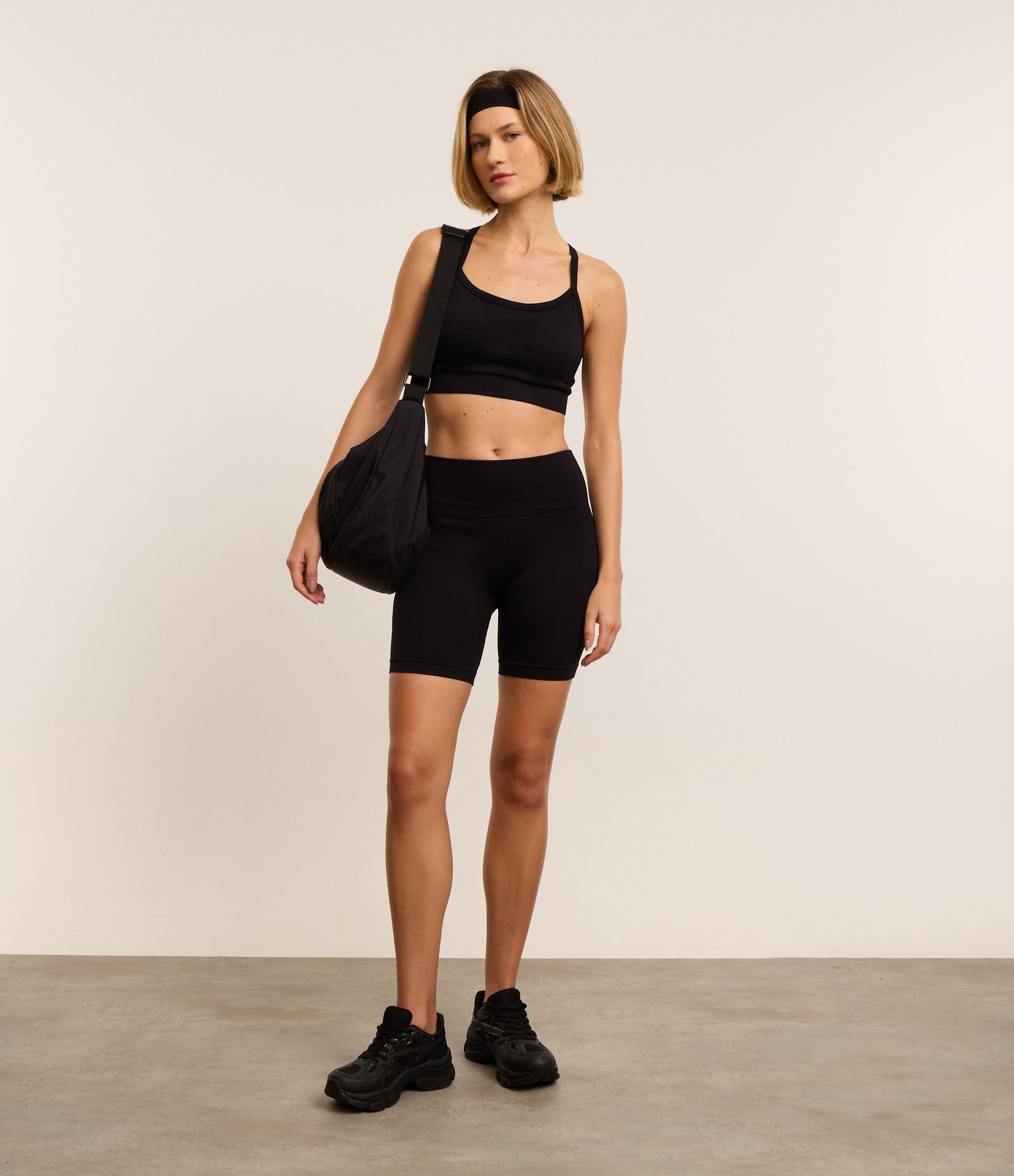 Top Esportivo com Bojo em Ribana Seamless Preto 2