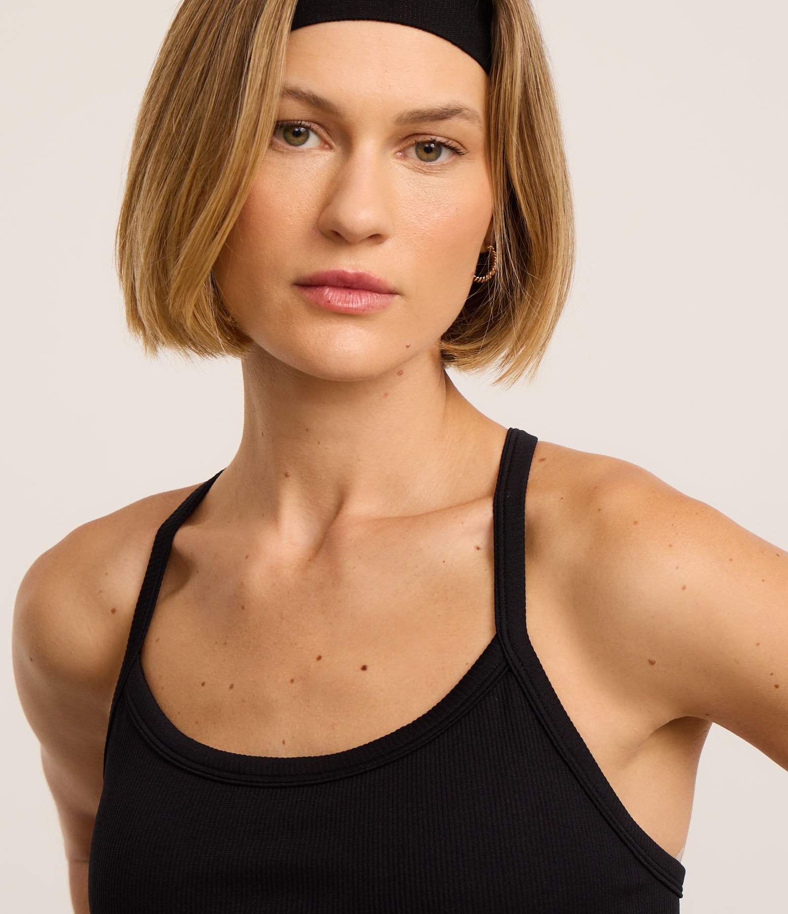 Top Esportivo com Bojo em Ribana Seamless Preto 3