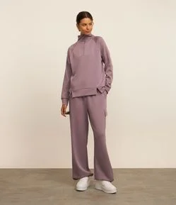 Calça Esportiva em Microfibra Pesada com Bolso Cargo e Ajuste na Barra