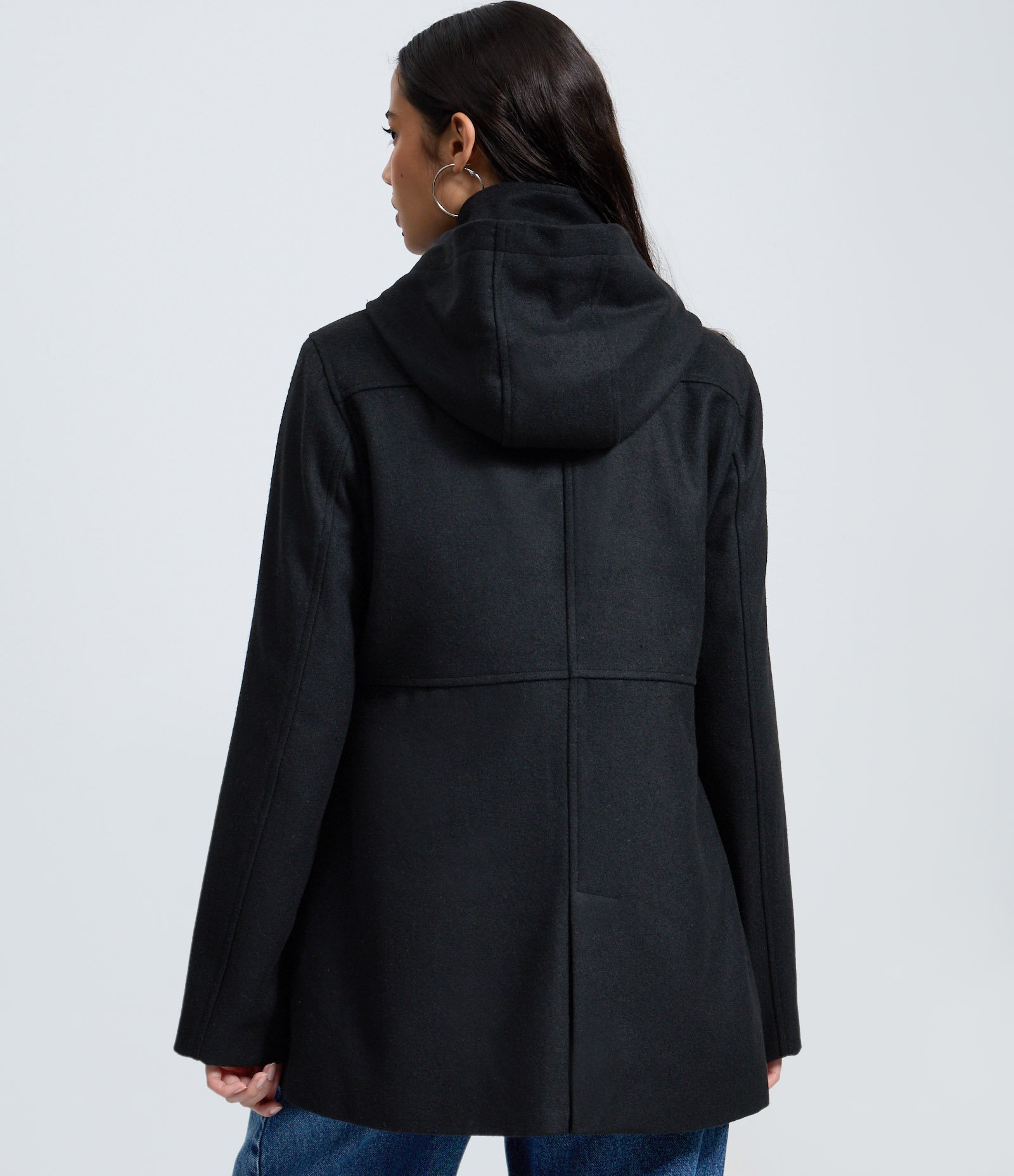 Jaqueta Alongada em Polyvelour com Capuz e Bolsos Preto 4