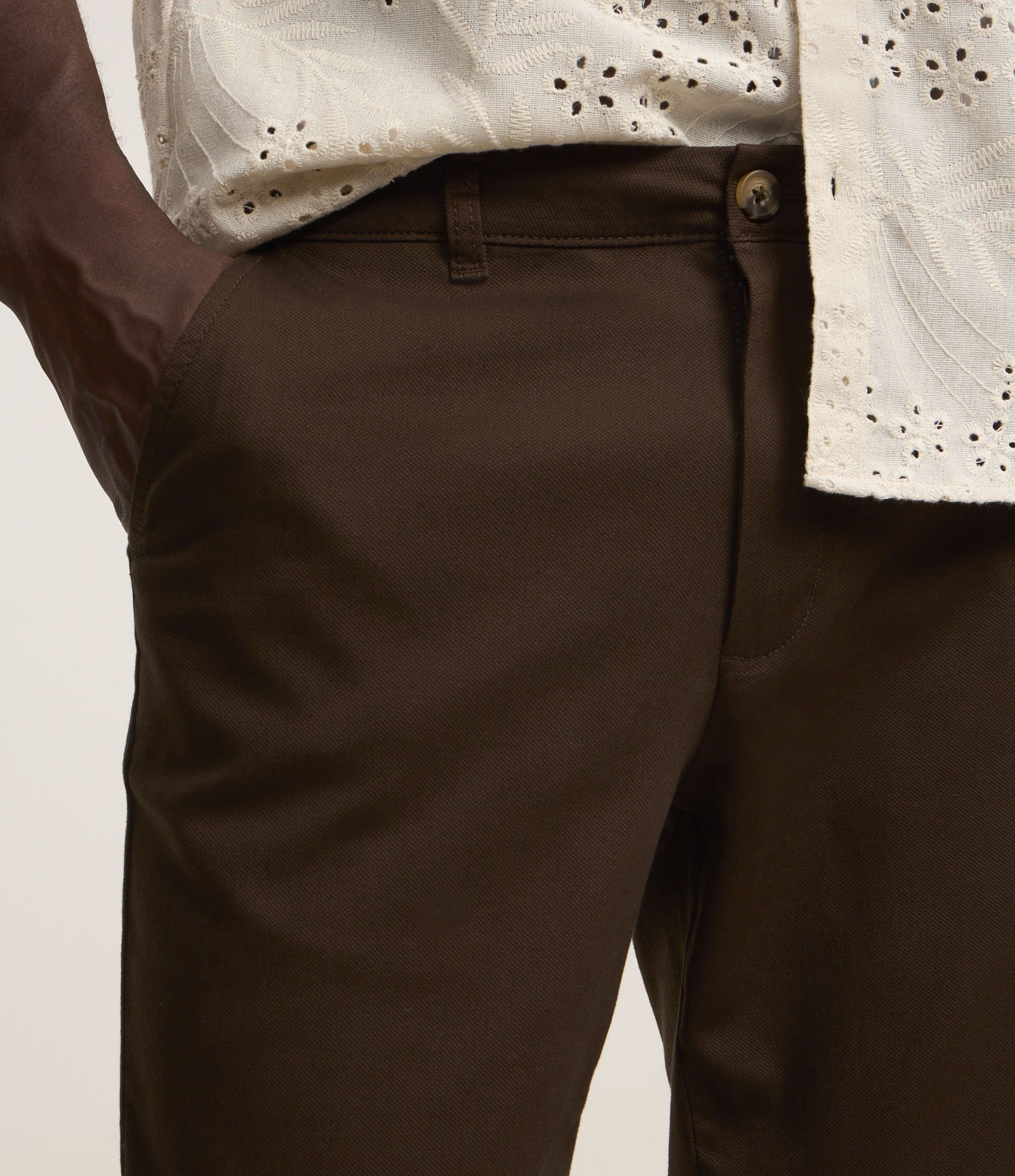 Calça Slim em Sarja com Elastano Marrom 5