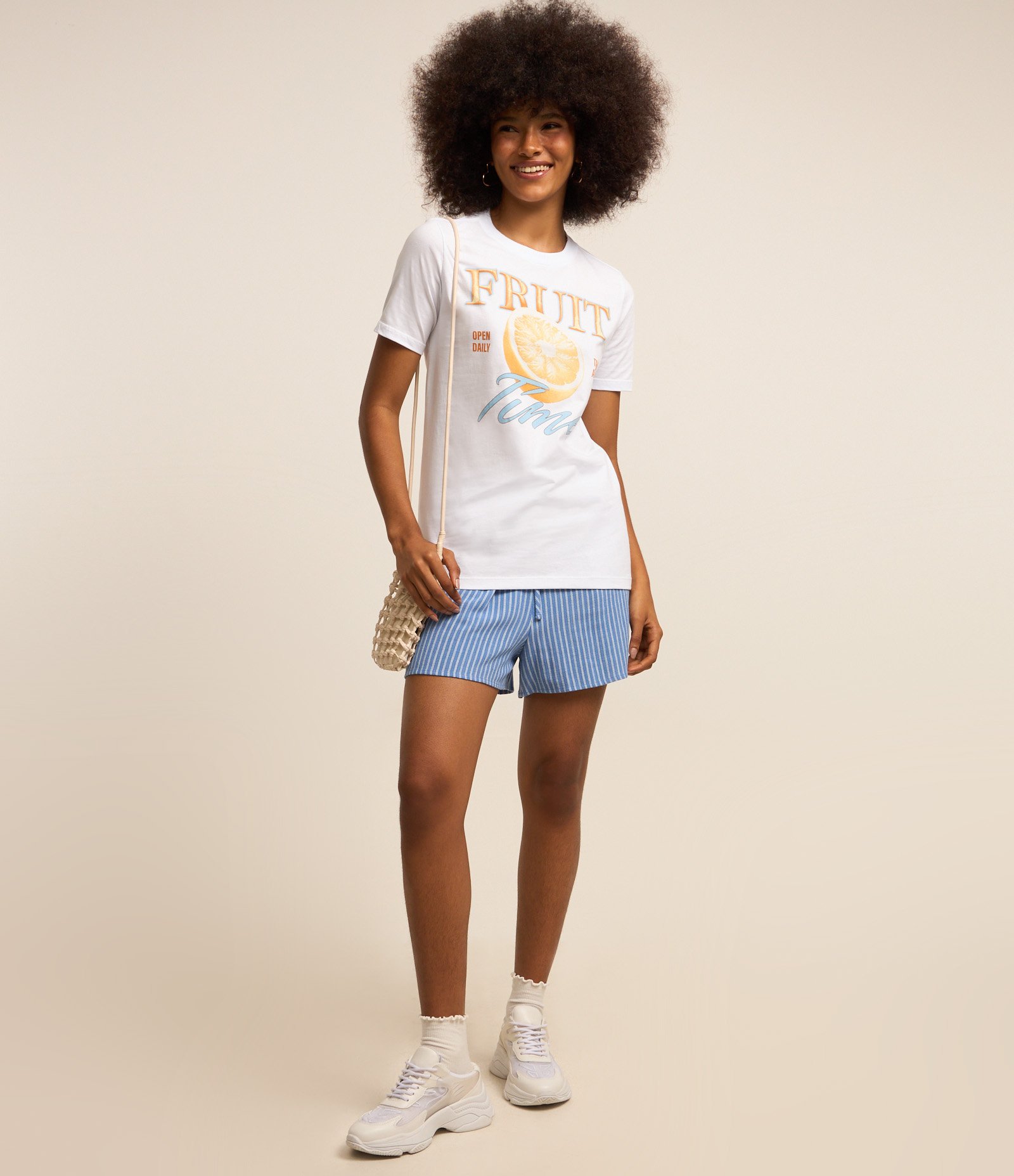 Camiseta T-shirt em Algodão com Estampa Fruit Time Branco 2