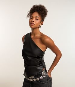 Blusa Ombro Só em PU com Franzidos Laterais