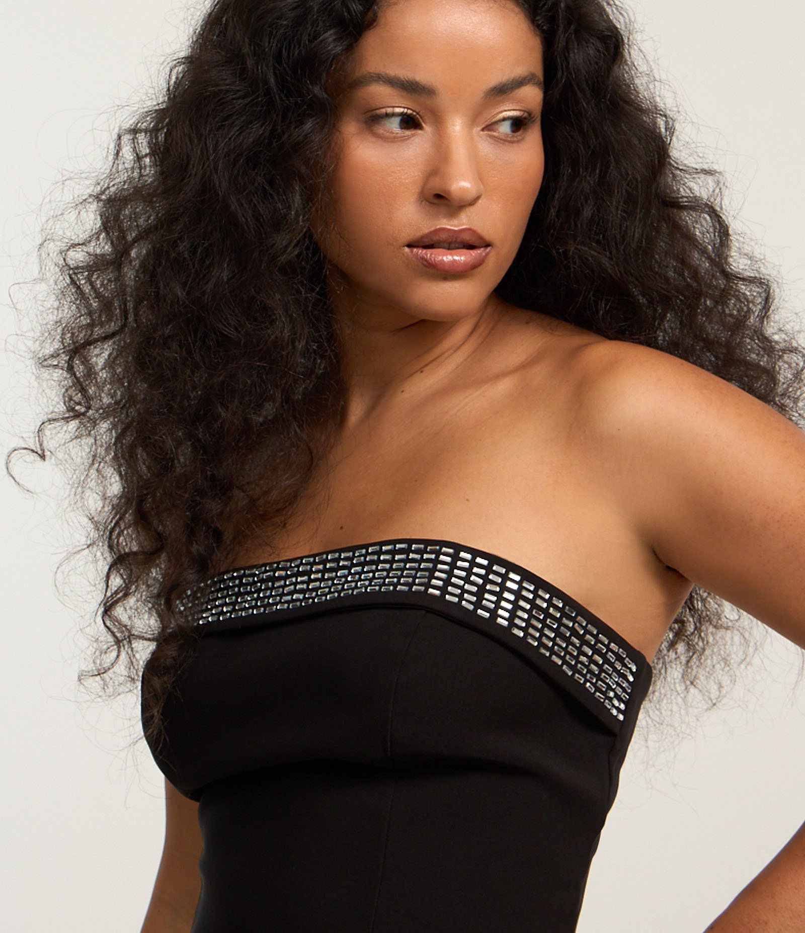 Blusa Alongada em Alfaiataria com Brilhos Aplicados Preto 3