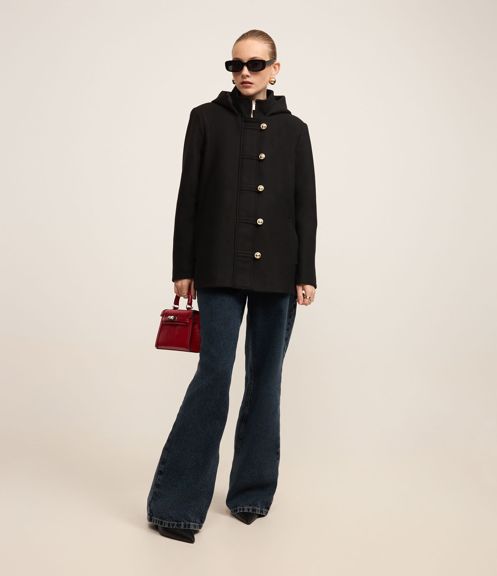 Casaco em Polivelour com Capuz e Abotoamento Transpassado Preto 2