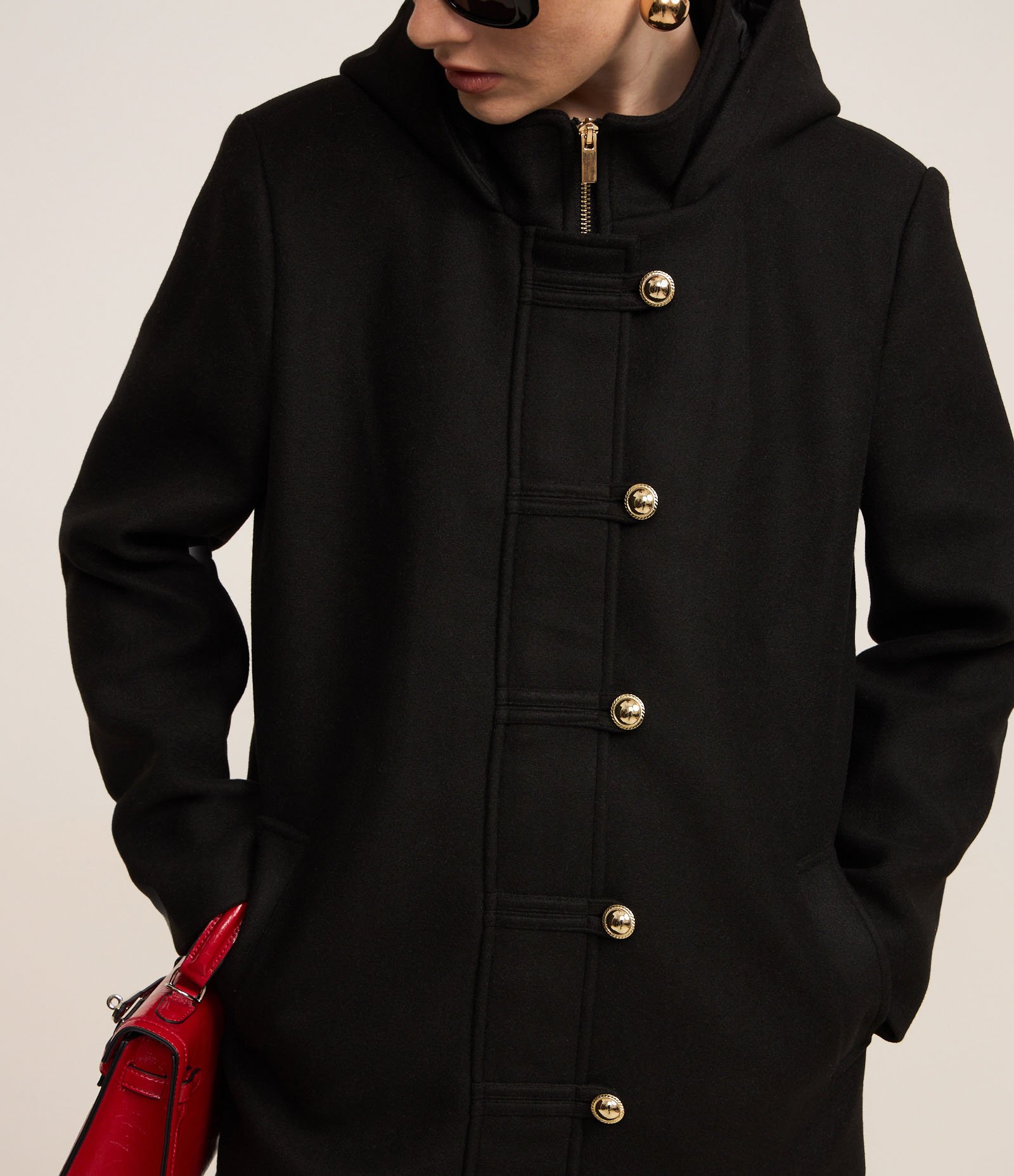 Casaco em Polivelour com Capuz e Abotoamento Transpassado Preto 5