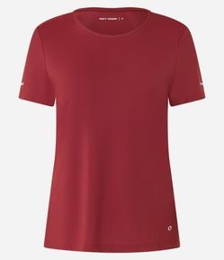 Camiseta Esportiva Regular Texturizada com Detalhe Refletivo