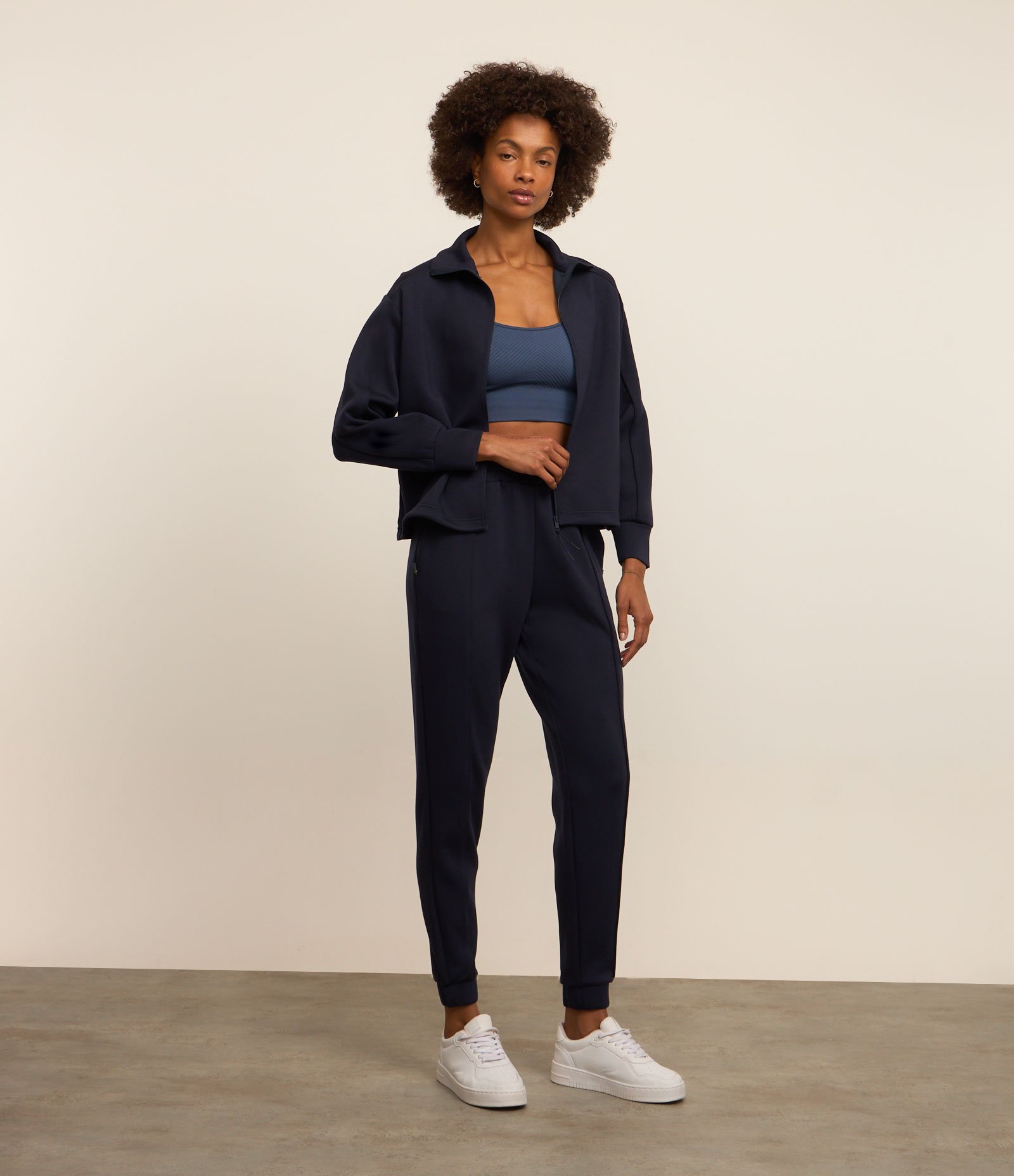 Calça Jogger em Microfibra Pesada com Frisos 1