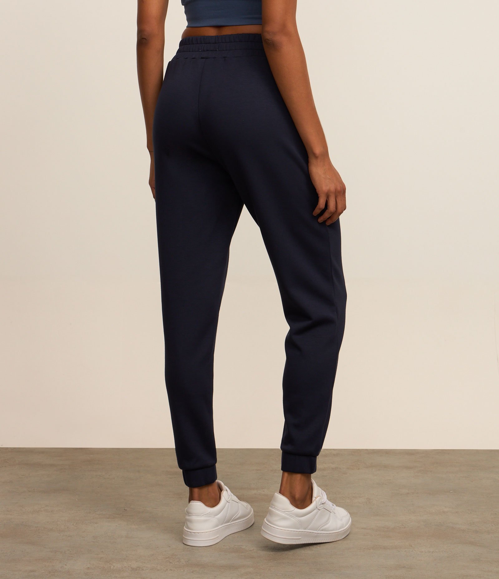 Calça Jogger em Microfibra Pesada com Frisos 3