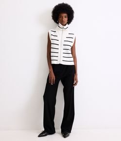 Calça Reta Alfaiataria em Viscose com Cós Largo e Cinto