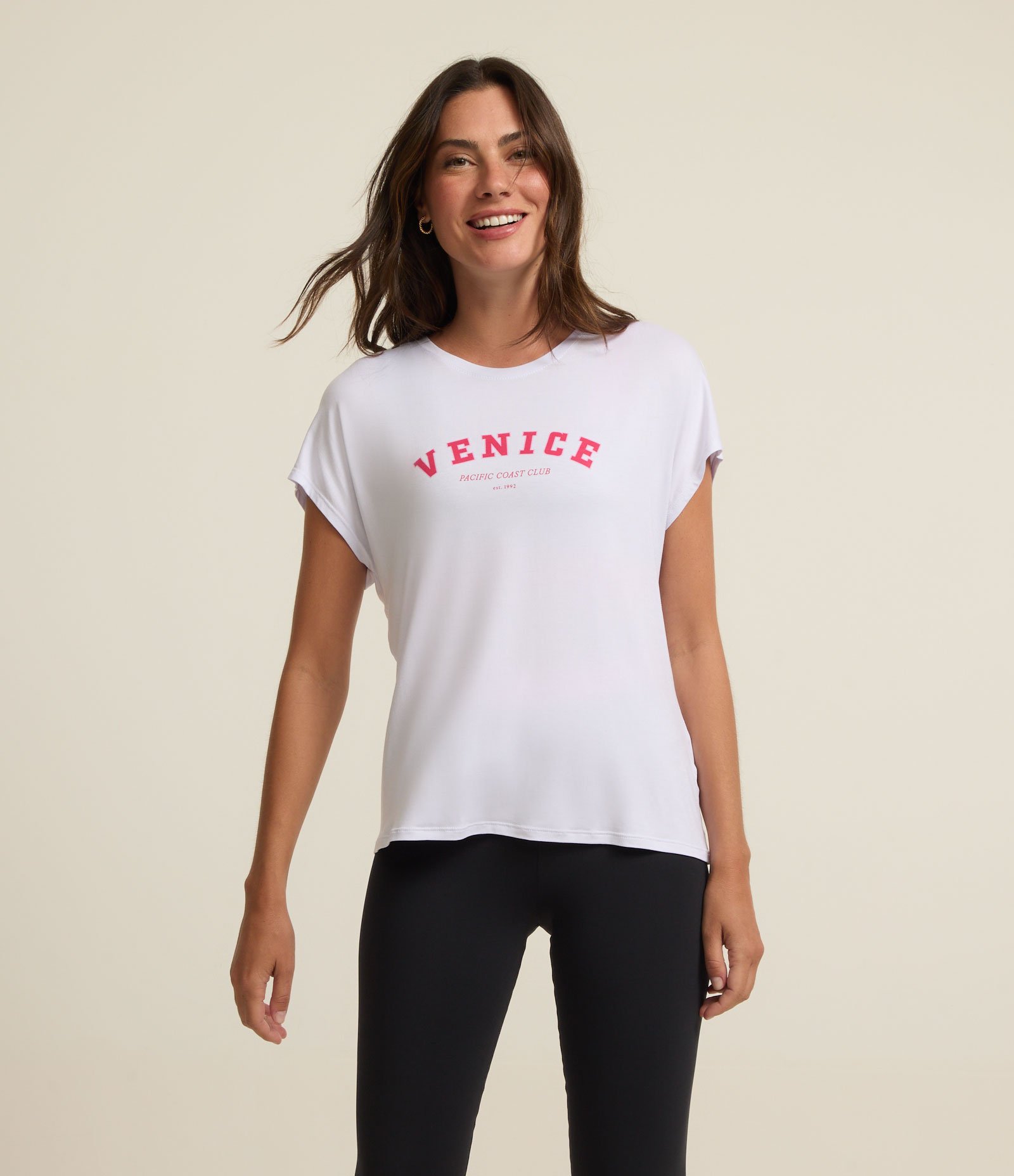 Camiseta Esportiva em Microfibra sem Cava com Estampa Lettering Branco 1