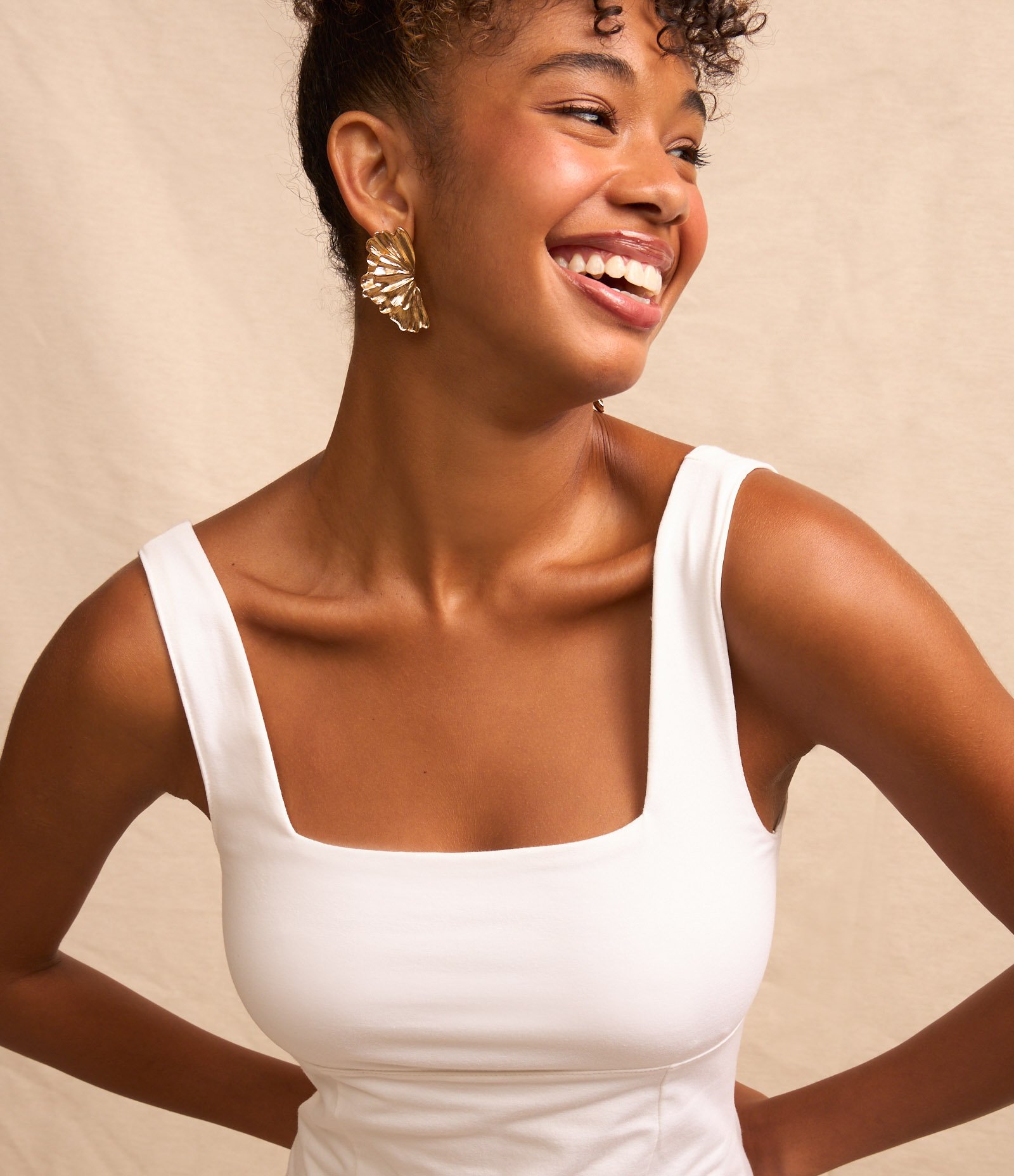 Vestido Curto em Ponto Roma com Saia Balonê Branco 3