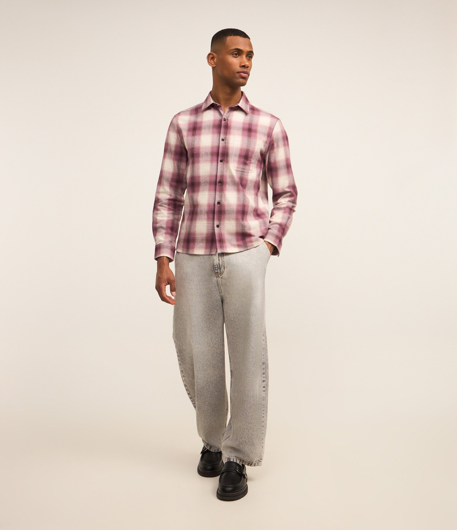 Camisa Comfort em Flanela com Estampa Xadrez Roxo 2