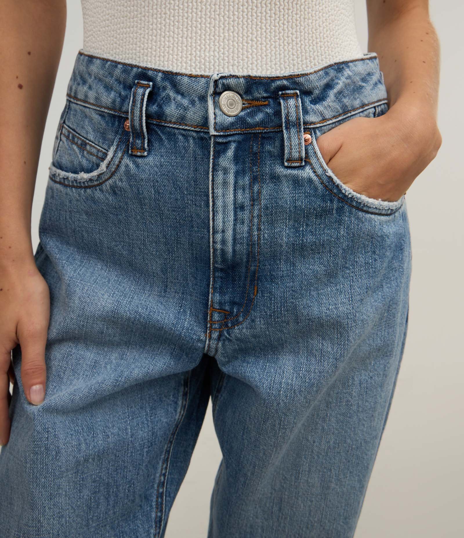 Calça Mom em Jeans com Lavagem Azul 4