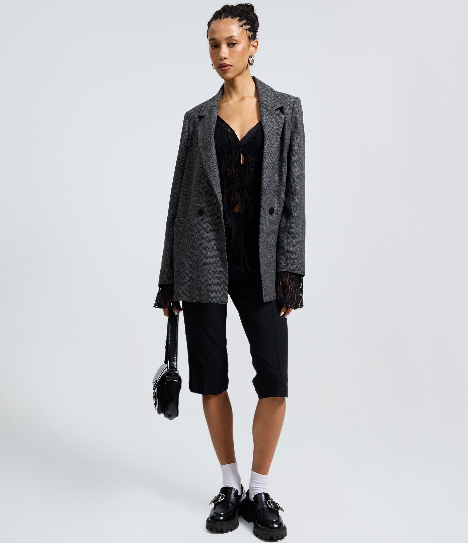 Blazer Alongado em Polivelour Xadrez com Botões Cinza 2