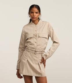 Jaqueta Bomber em Alfaiataria com Listras e Botões