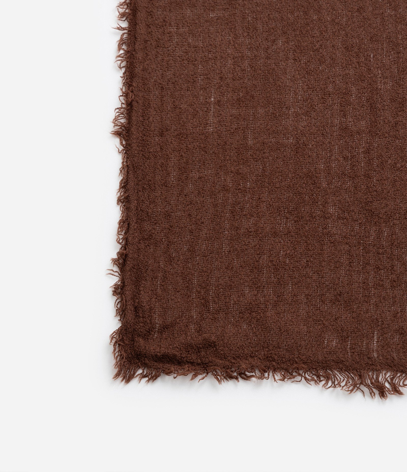 Cachecol Liso com Barra Desfiada Marrom 2