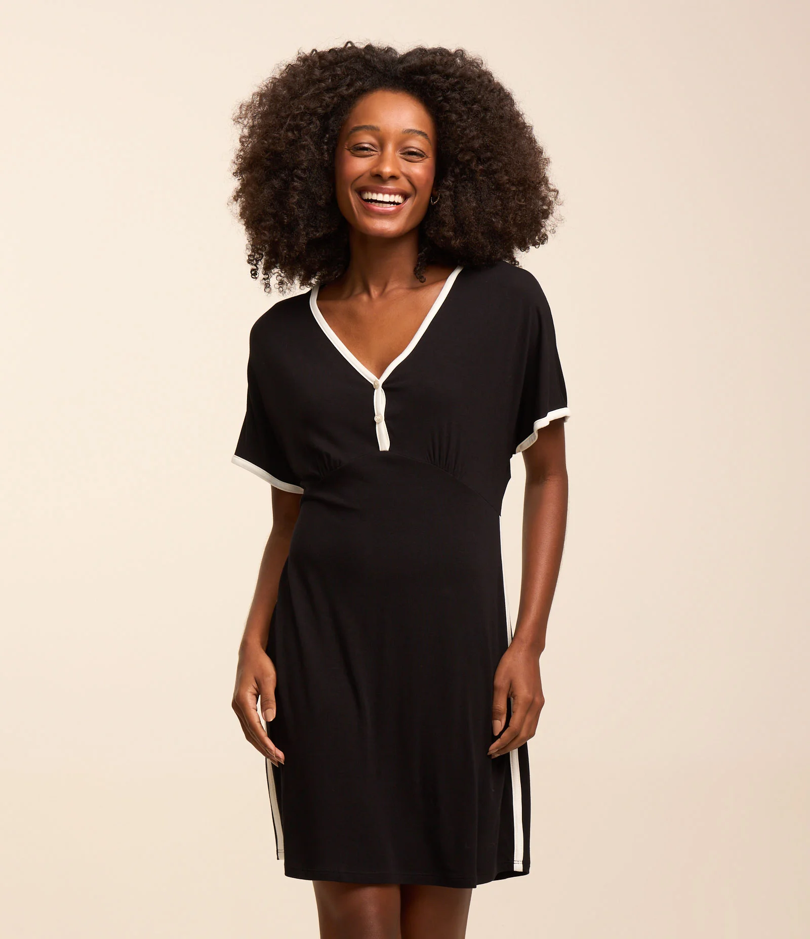 Camisola em Viscose com Detalhe Contrastante Preto 1