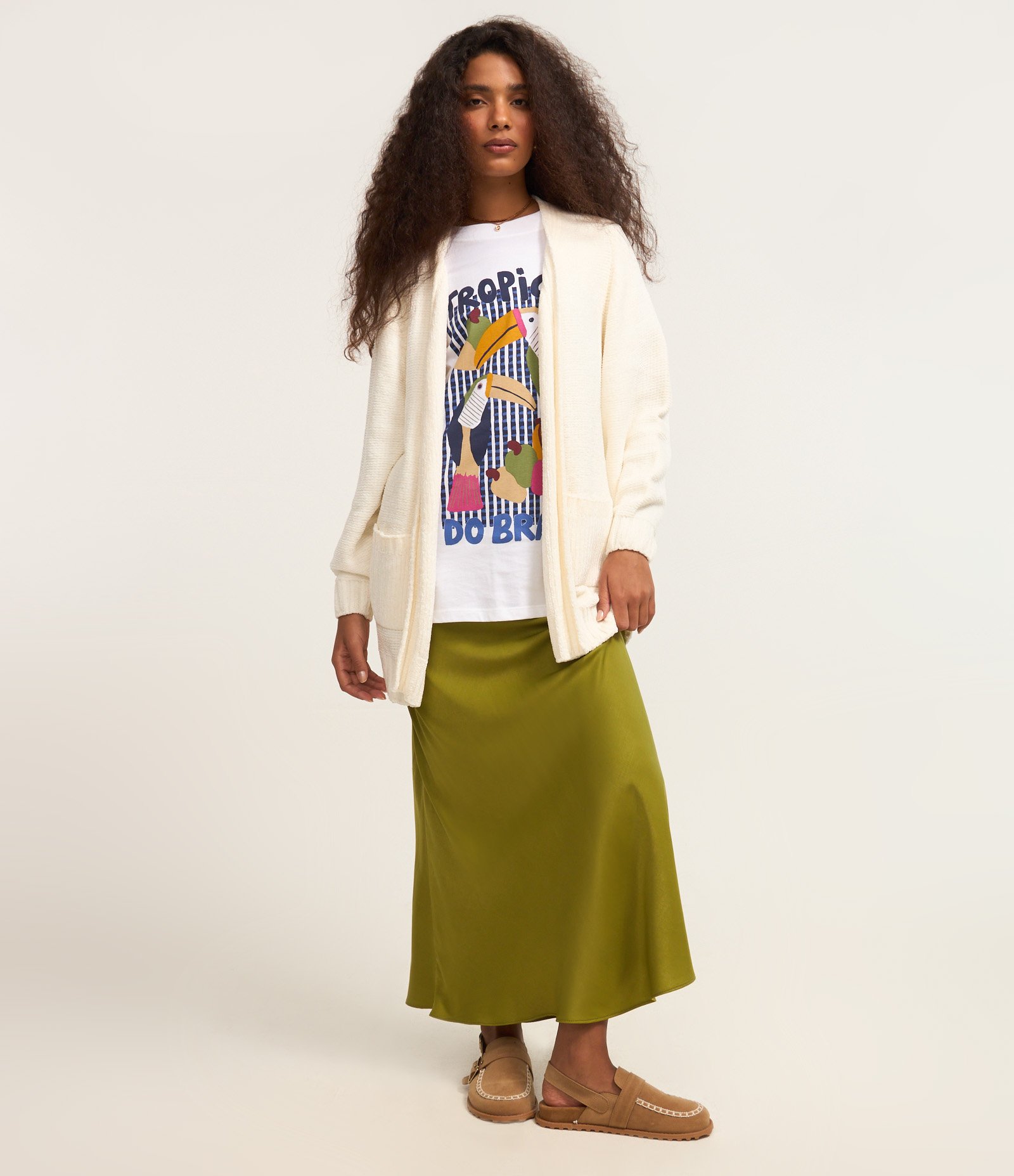 Cardigan Alongado em Chenille Canelado com Bolsos Frontais 2