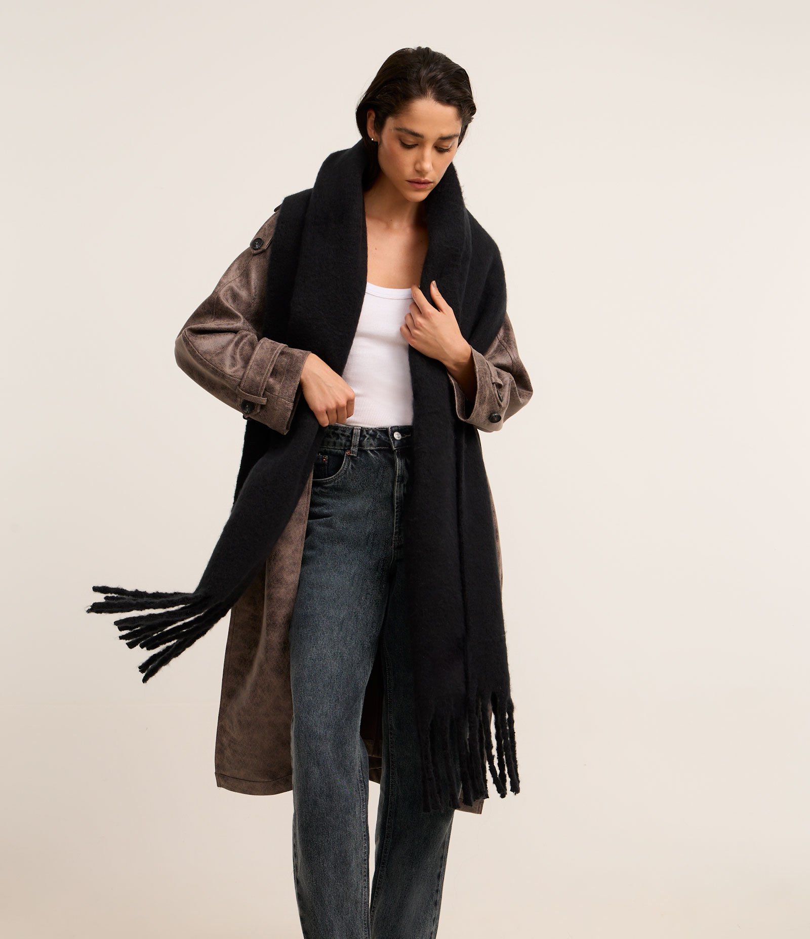 Cachecol em Fleece com Franja e Lettering I'm Cold Preto 1