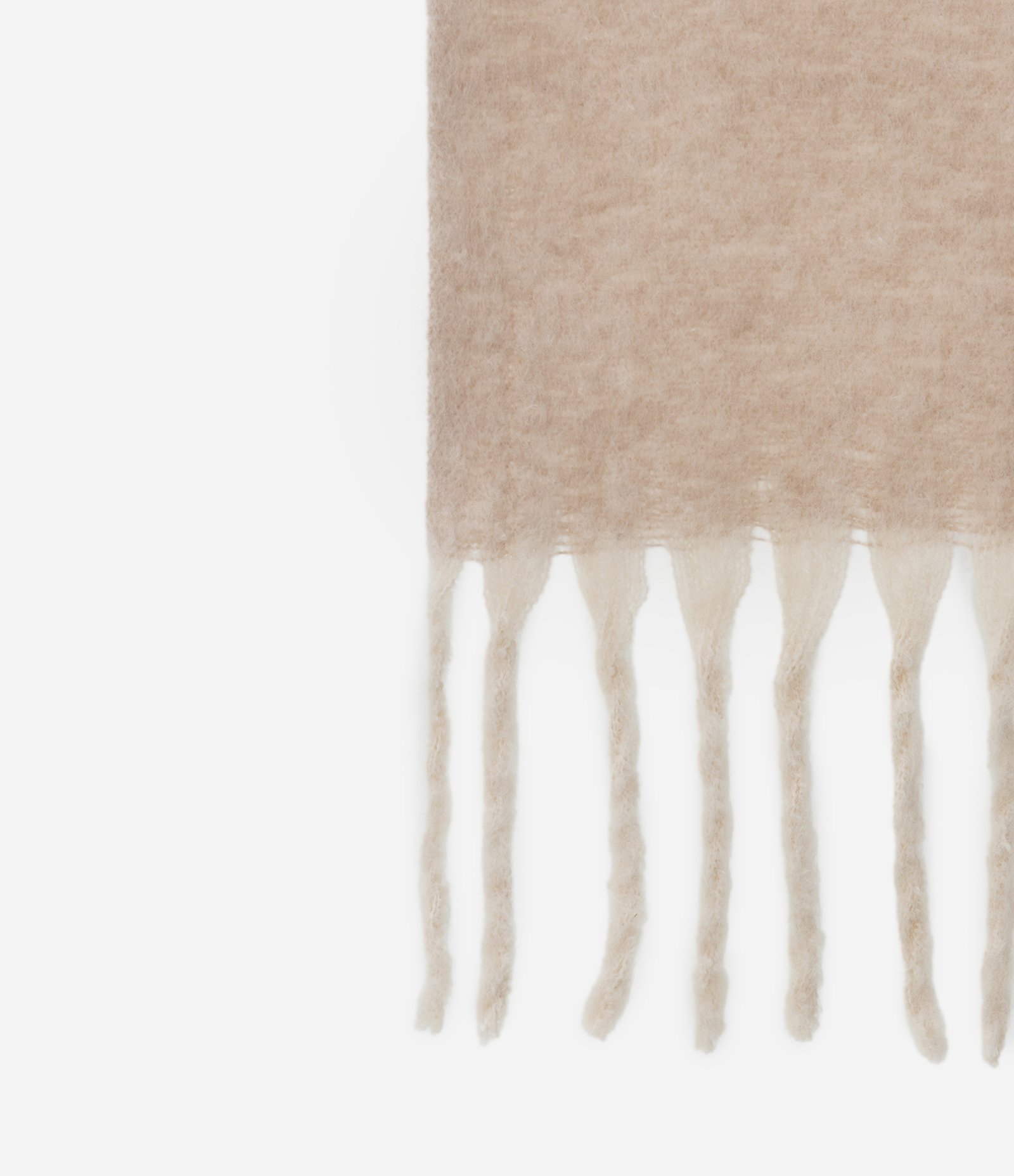 Cachecol em Fleece com Franjas e Textura Felpuda Bege 2
