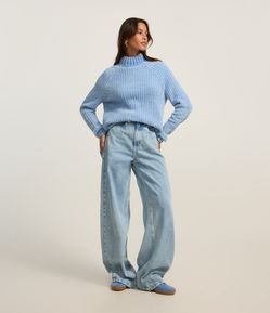 Blusão em Chenille com Gola Alta