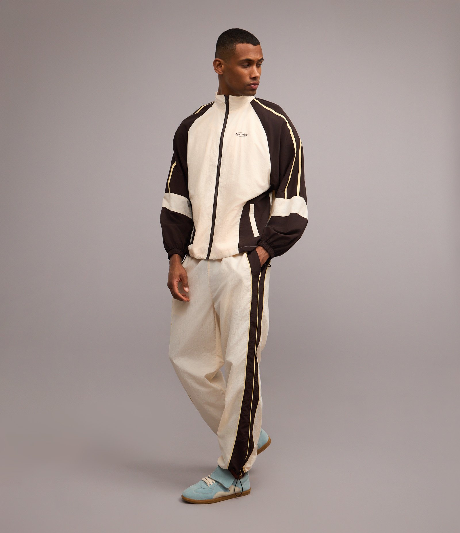 Jaqueta Esportiva em Poliamida com Bloco de Cores Bege/Preto/Marrom 6